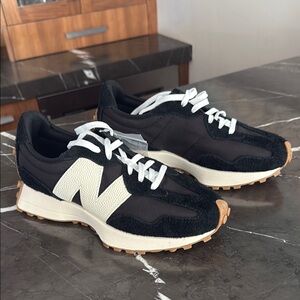 New Balance 327 Women's Black and White Sneakers